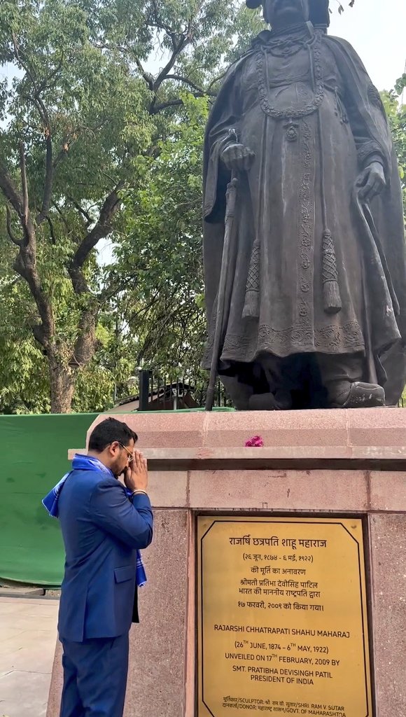 RajatASP's tweet photo. सामाजिक क्रांति के योद्धा, आरक्षण के जनक, छत्रपति शिवाजी महाराज के वंशज, कोल्हापुर के शासक बहुजन कुल के गौरव छत्रपति शाहूजी महाराज जी की जयंती पर उन्हें कोटि कोटि नमन 🙏
@BhimArmyChief https://t.co/zYO4Zu5IrK