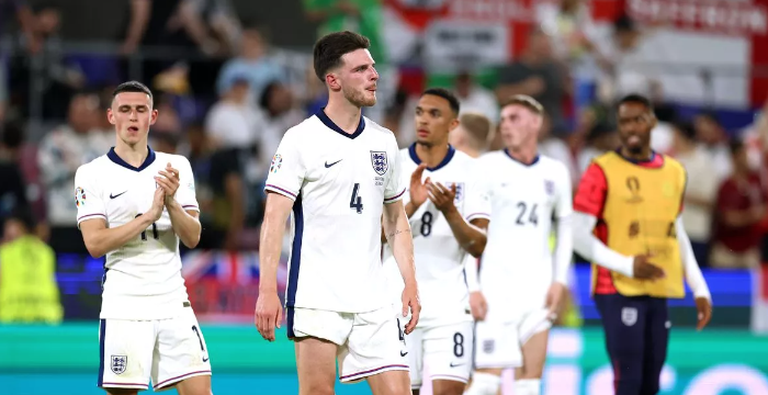DailyStar_Sport's tweet photo. 'Gareth Southgate has turned generational talents into a mediocre England team'
✍️@CrossyDailyStar
https://t.co/cNyjQTNJqR https://t.co/4wtcOnlPaR