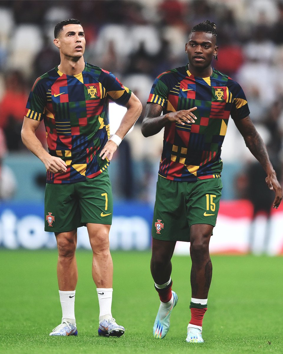 🎩 <a href="/RafaeLeao7/">Rafael Leão</a> 👀 <a href="/Cristiano/">Cristiano Ronaldo</a> 🐐