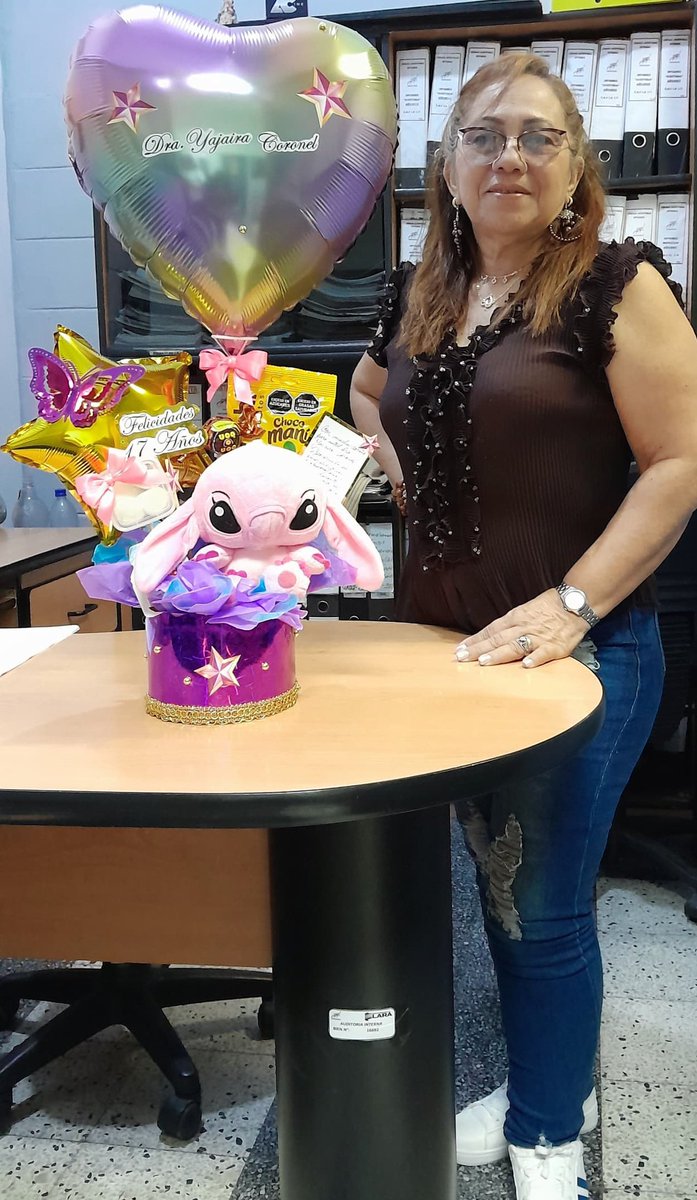 #26Jun  🇻🇪 📢 ¡Felicidades! ▶️
Con mucha alegría celebramos la entrega, amor y dedicación de nuestra apreciada y querida Dra. Yajaira Coronel, 17 años dando lo mejor de si para la casa deportiva, FUNDELA.
Muchas felicidades y que Dios la bendiga.
<a href="/AdolfoP_Oficial/">Adolfo Pereira Gobernador</a>
#NicoTieneElSon