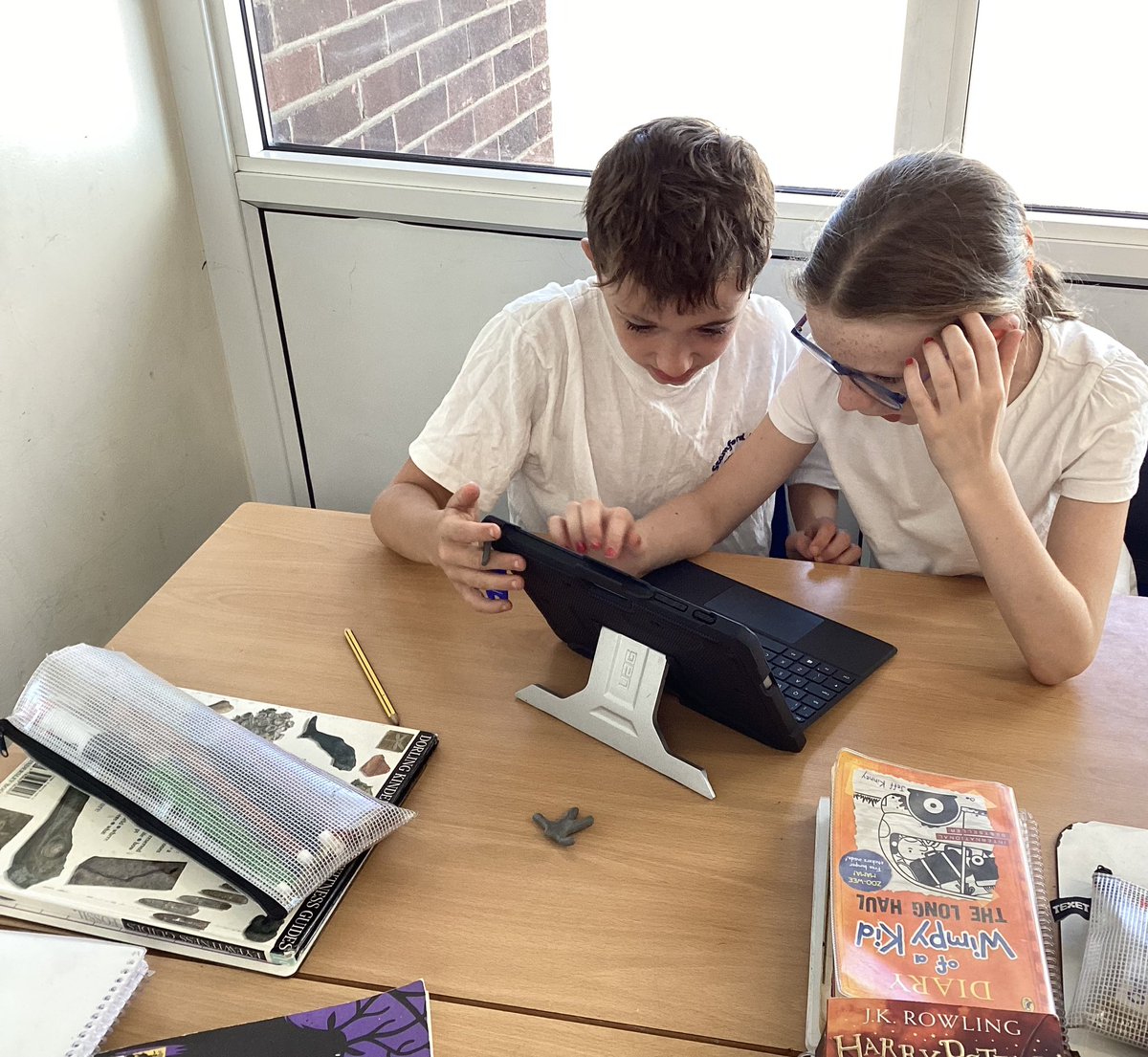 sbps_deer's tweet photo. In Computing today, we looked at our new topic which includes using the coding, backgrounds and sounds on Scratch. We practiced adding a sprite, changing the background and adding a sound in #sbpsComp https://t.co/8rSSIyTjcZ