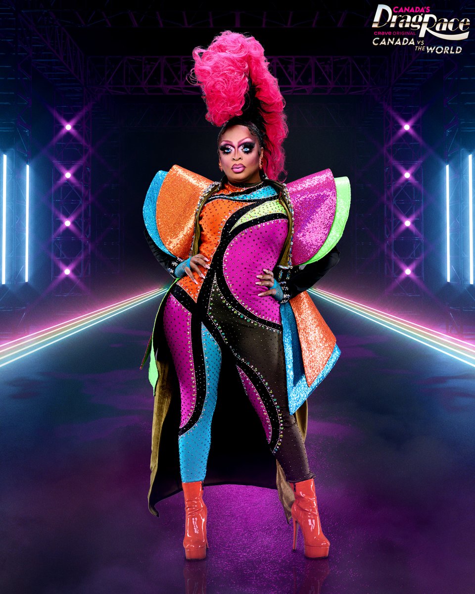 canadasdragrace's tweet photo. Not a black stocking, white shoe in sight. Representing the United States of America, it’s @kennedyddoftx 🇺🇸 #CanadasDragRace 🇨🇦 vs the 🌎 

Where to watch: 
🇨🇦: @cravecanada 
🇬🇧: @bbcthree 
🌎: @wowpresentsplus https://t.co/YjBqUDgqht