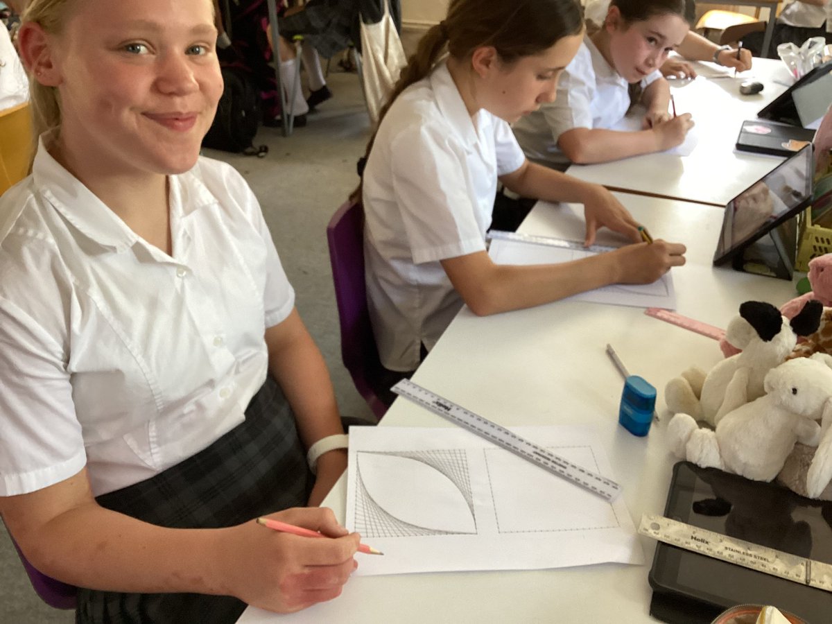 BGS_Maths's tweet photo. Year 6 pupils enjoyed their maths transition lesson today ready for the senior school. #transition #creativity #curvestitching https://t.co/bpacoSeBZt