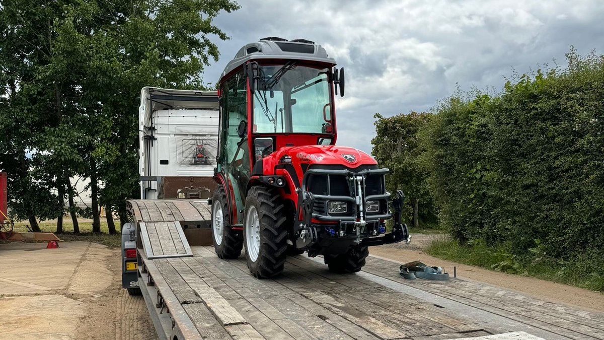 kirkland_mach's tweet image. We are excited to deliver this new Antonio Carraro tractor to @hall Hall Hunter Partnership! Thank you for choosing Kirkland UK. We look forward to supporting your farming success.

#KirklandUK #TractorDelivery #HallHunterPartnership #FarmEquipment #Agriculture