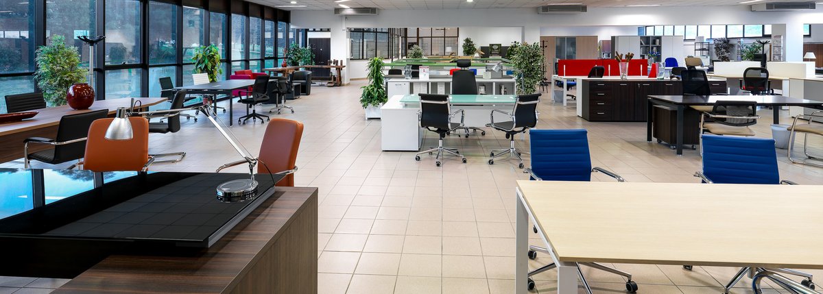 fumuoffice's tweet photo. Venire a visitare il nostro showroom è un'esperienza unica. Ti immergerai in un mondo di bellezza e design, dove potrai toccare con mano i nostri prodotti e vedere come si abbinano tra loro. https://t.co/kehsBGvqLd