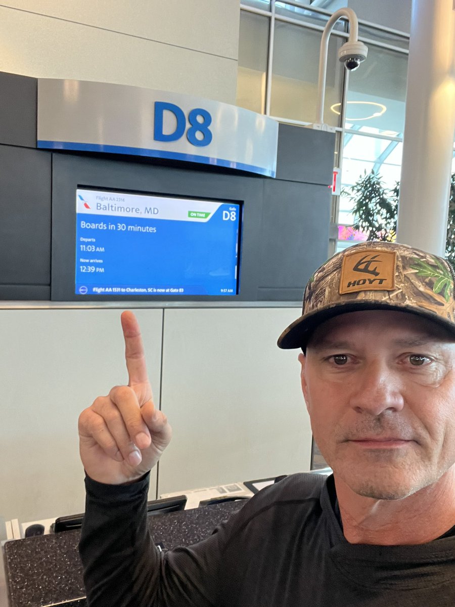 realbenmcdonald's tweet image. Hey Now….. #Birdland …I’ve missed you! Time to get this party started….. let’s get the @Orioles back in the #WinColumn #LetsGeauxOs