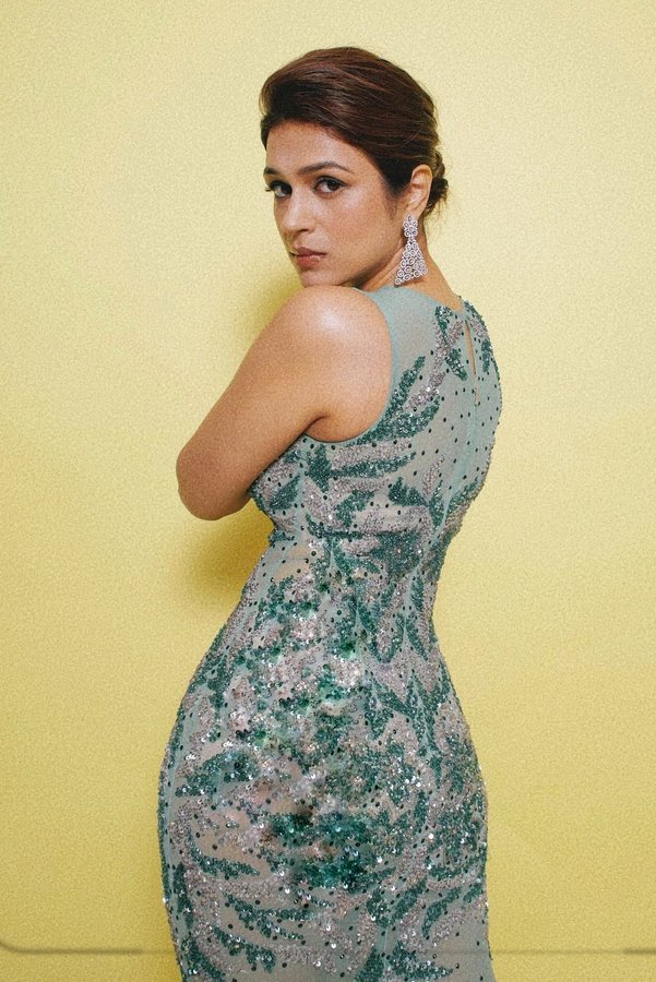 GRAXUmaXsAANILA?format=jpg&name=900x900