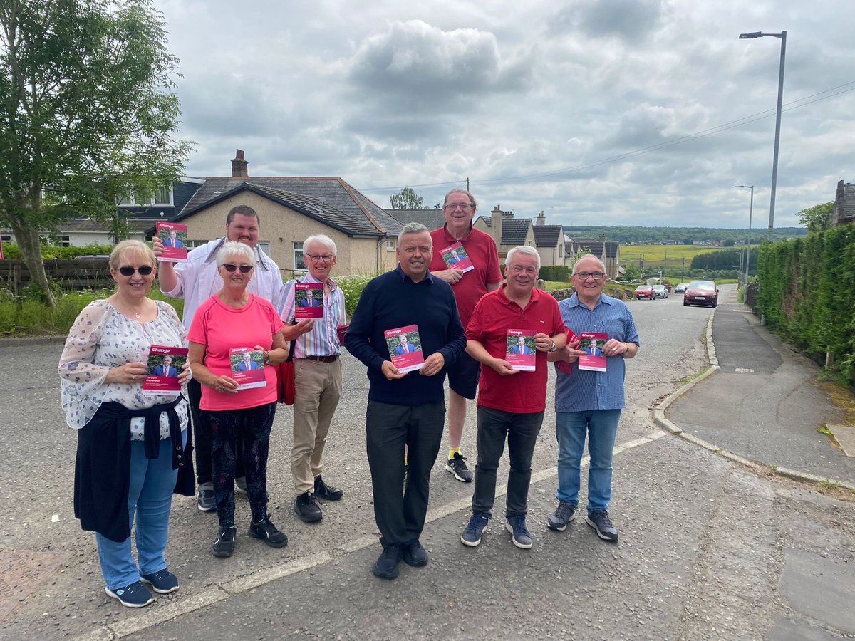 Thanks to teams out in Hartwood and Shotts yesterday. Great to have Anas Sarwar join me for lunch at Piuthar in Stane, an excellent local business at the heart of our community. #VoteScotLab24