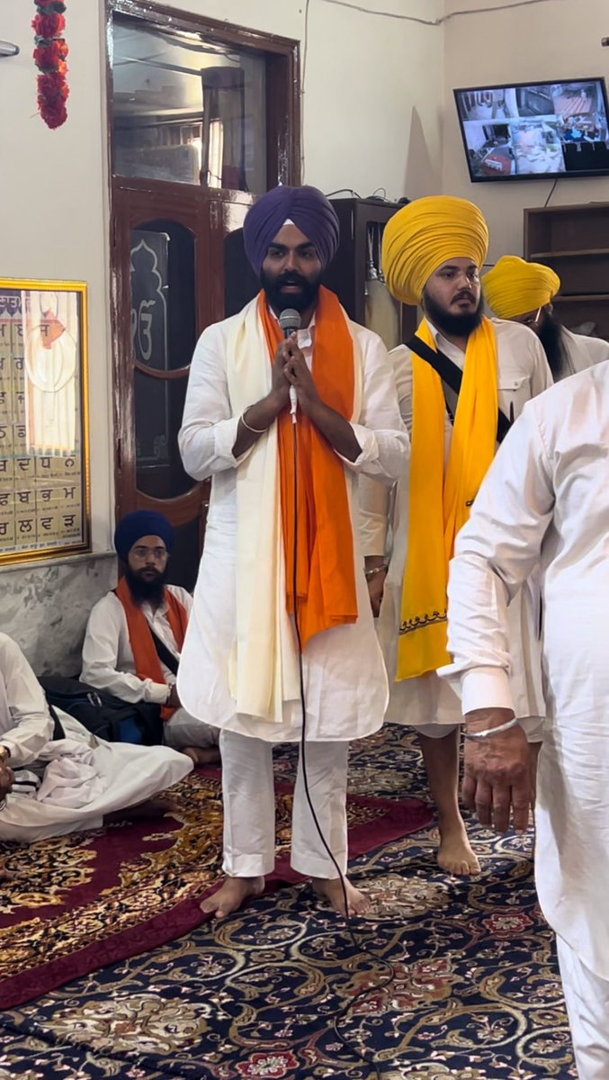 advimaankhara's tweet image. ਅੱਜ, ਹਲਕਾ ਜੰਡਿਆਲਾ ਗੁਰੂ ਦੇ ਪਿੰਡ ਭੰਗਵਾਂ ਦੀਆਂ ਸੰਗਤਾਂ ਵੱਲੋਂ ਮਾਨ-ਸਨਮਾਨ ਦੀ ਬਖਸ਼ਿਸ਼ ਕੀਤੀ ਗਈ। #warispanjabde #bhaiamritpalsingh #sikh #kaum #punjab