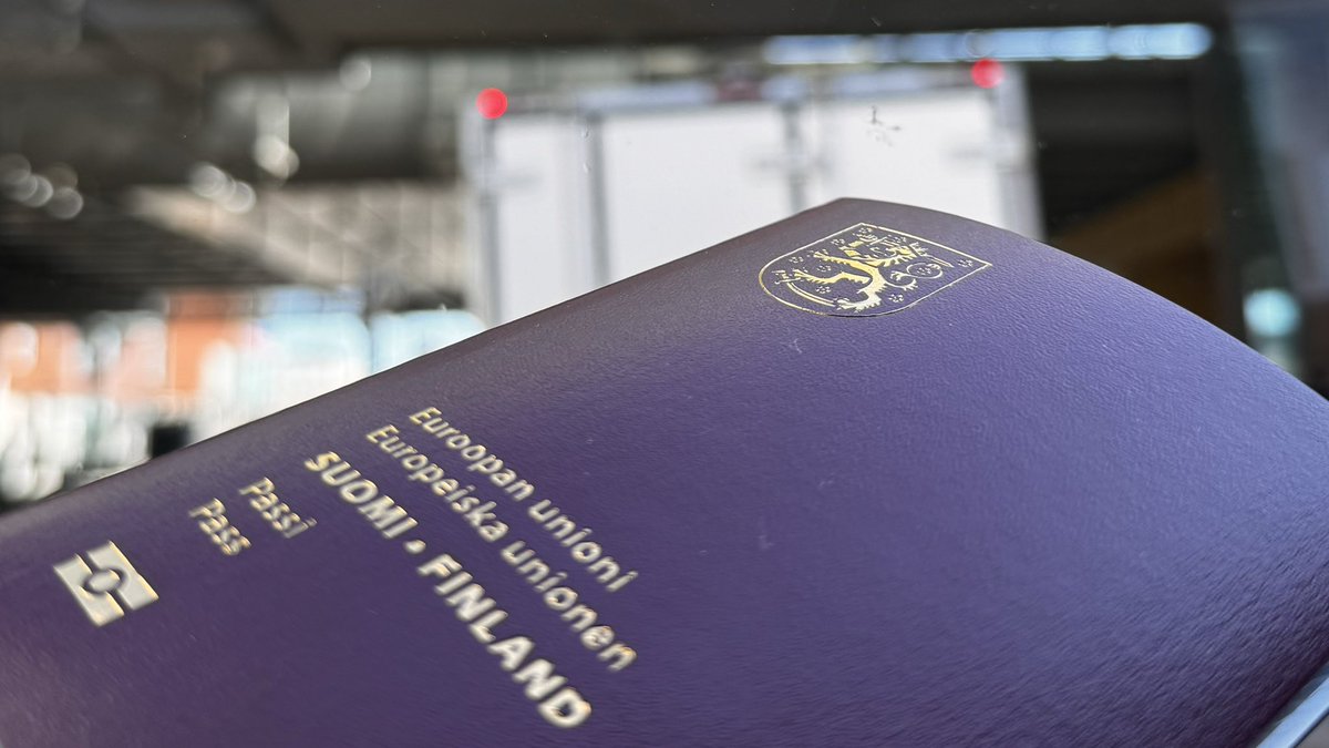 Ohhoh! Näköjään niin niin persulandia tämä maa ei vielä ole, ettei olis myöntäny passia mulle 🙊 Tässähän palaa pian usko siihen, ettei kokoomuslaiset annakan aivan kaikessa moraalissaan periksi 🥳🙊