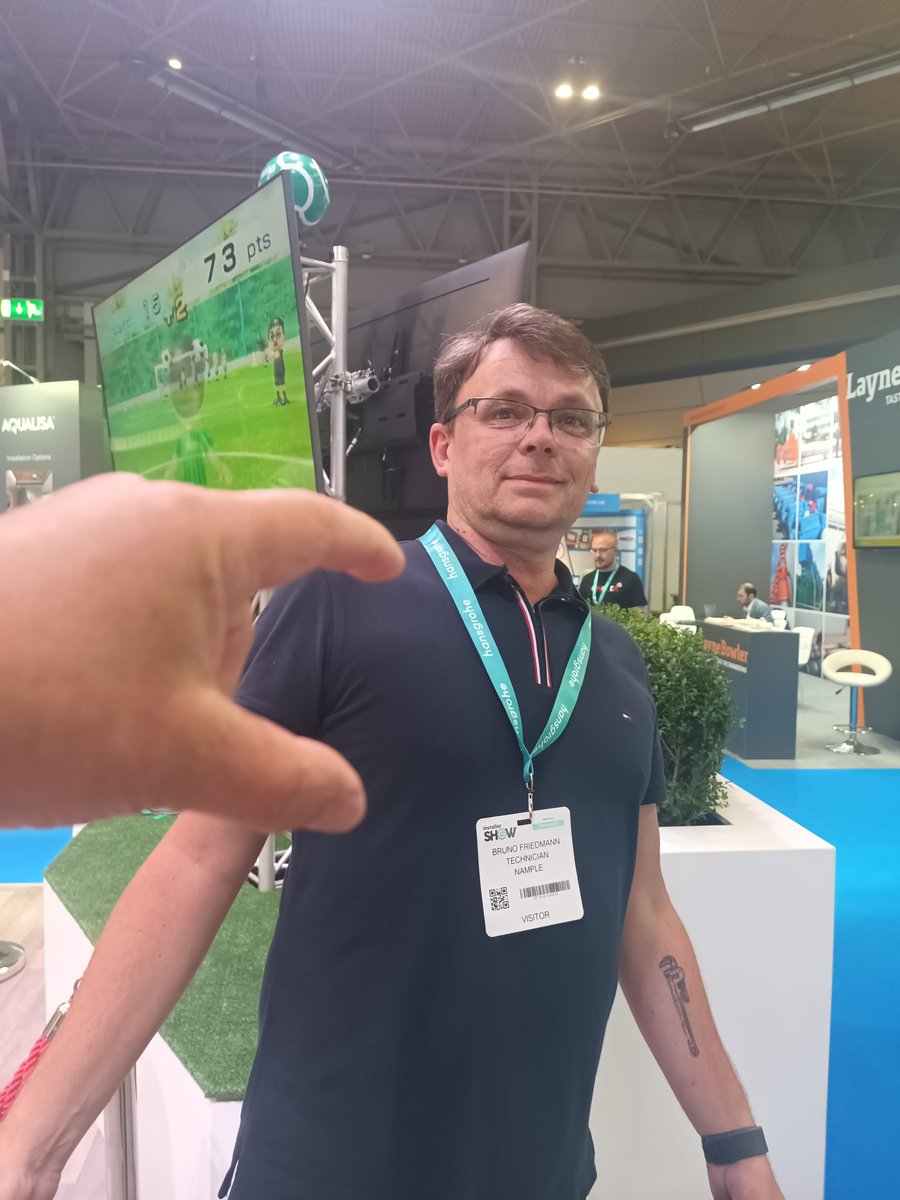 Was an absolute pleasure to finally get to point the Hand of God at <a href="/nample_/">B F</a> 

Amen!