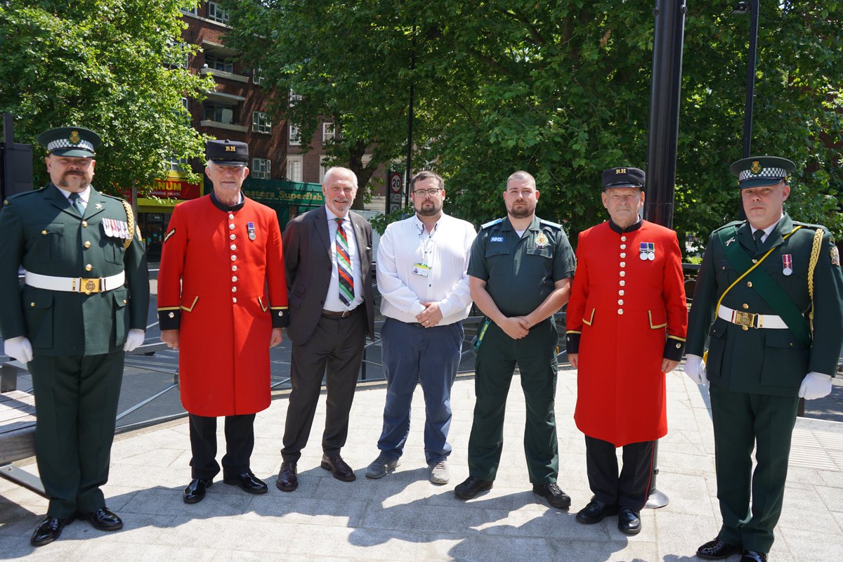 London Ambulance Service tweet media