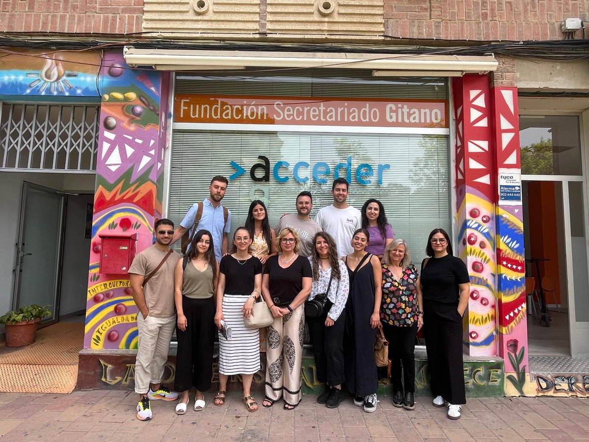 CS_BCarmen's tweet photo. Y vamos terminando!!!
Qué gran experiencia!! Qué gran aprendizaje!!👏👏👏💪🏼💪🏼💪🏼
@MJoGali @csfloridablanca @esaludmurcia @UsuariosanidadM @rcofinof
@gitanos_org @APRAMP @bibriosegura https://t.co/rFAqT9Kxan