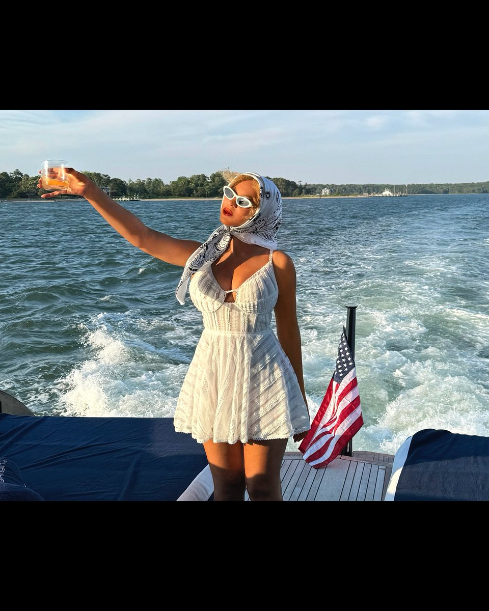 beytobrazil's tweet photo. 📸 BEYONCÉ https://t.co/8895rhio9E