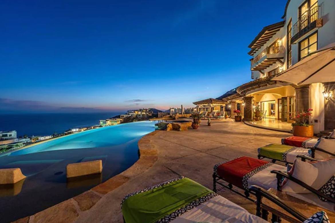 Los Cabos Real Estate Magazine (@caboremagazine) on Twitter photo Casa Encantada is an 8BR, 8 bath estate on 1.15 acres in #Pedregal. Offering panoramic vistas of the #PacificOcean, this fusion of elegance, privacy, comfort & natural splendor stands as a true masterpiece in luxury living. #Cabo bit.ly/casaencantadap… | <a href="/snellrealestate/">EV Snell Real Estate</a> Casa Encantada is an 8BR, 8 bath estate on 1.15 acres in #Pedregal. Offering panoramic vistas of the #PacificOcean, this fusion of elegance, privacy, comfort & natural splendor stands as a true masterpiece in luxury living. #Cabo bit.ly/casaencantadap… | <a href="/snellrealestate/">EV Snell Real Estate</a>