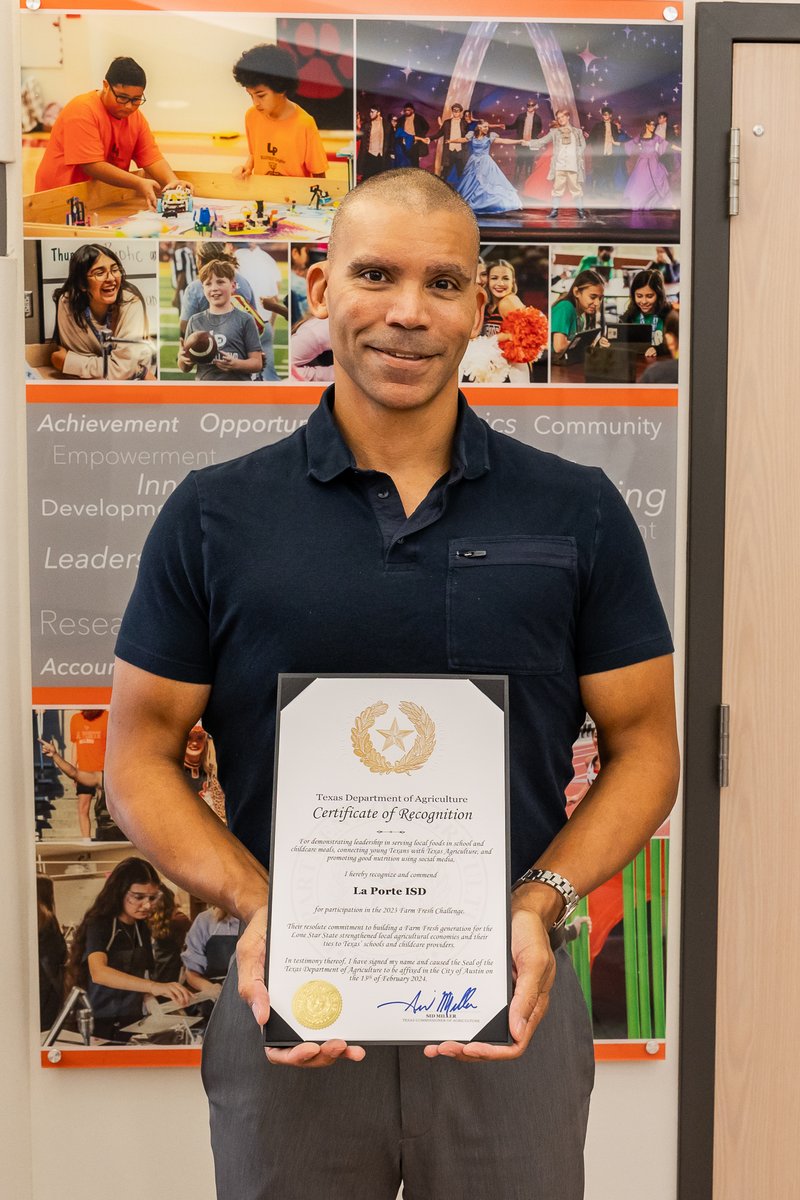 lpisd's tweet photo. For five straight years, the @BulldogCafe3 has earned the statewide 'Best of the Bunch' honor for serving locally sourced meat, produce and bread to our students! Congratulations to Director Ralph Wilkins and the entire Nutrition Team! #LPLegacy #BestNeverRest #ChooseLP https://t.co/kofXHhcZYs