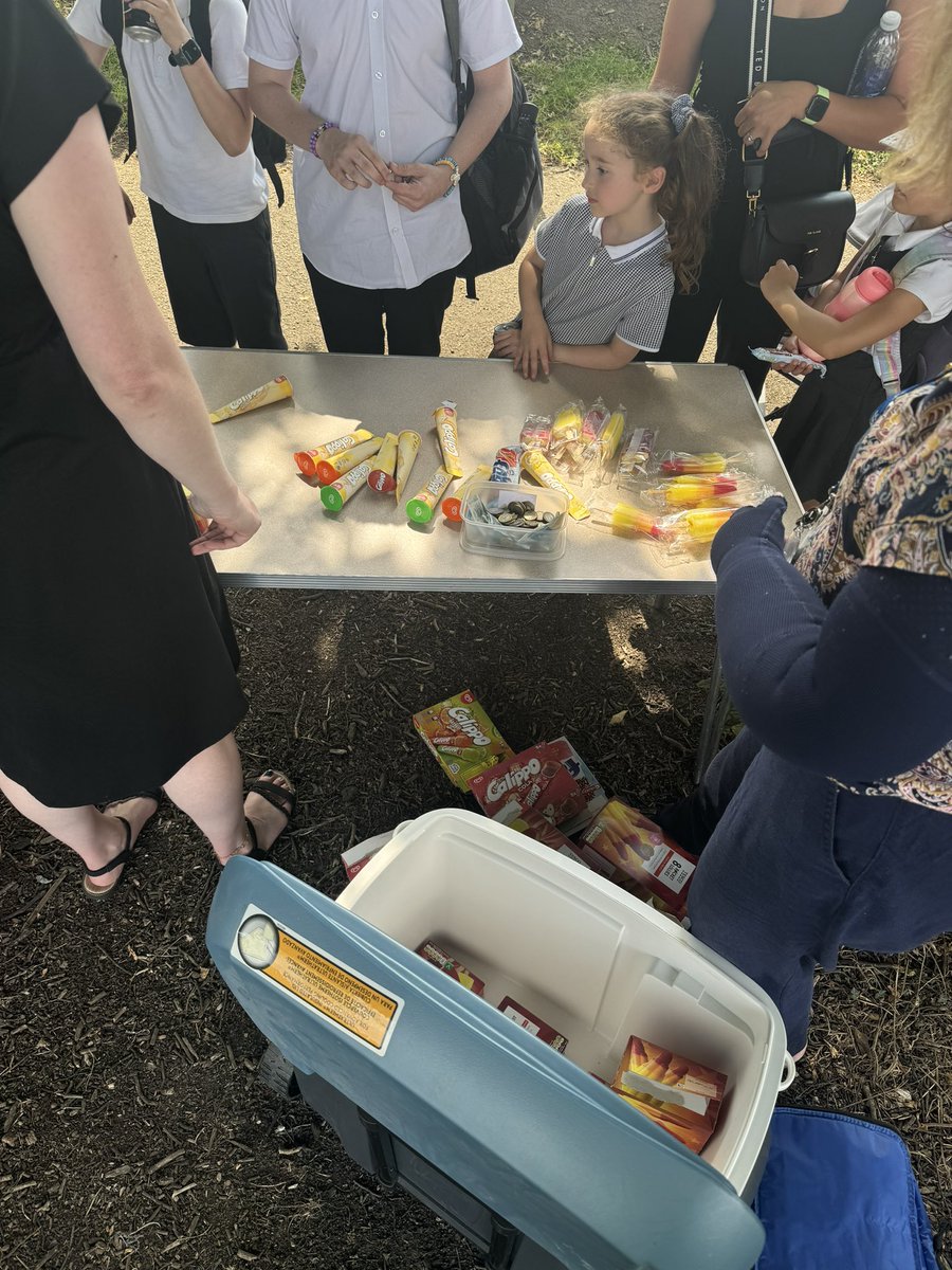 Miss_Keith_EYFS's tweet photo. I scream you scream, we all scream for ice cream @BrooklandsPrim thank you to the PTFA for organising https://t.co/XZrestggKk