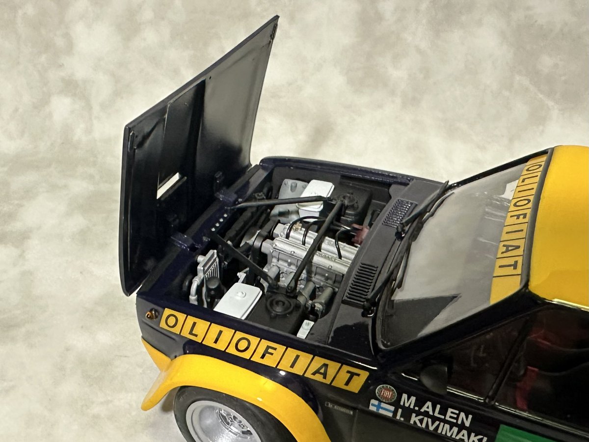 otonananoni's tweet image. タミヤ1/20 FIAT131アバルトラリー完成です
(｡╹ω╹｡)

途中デカールや塗膜でトラブルもありましたがなんとかリカバリーして出来上がりました。

あちこち粗はありますが色々経験値が上がった気がするのでヨシ。

今回も素敵な企画ありがとうございました！

#2mgandini
 #2mgandini延長戦