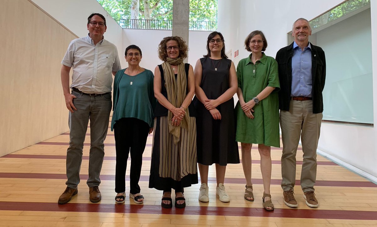 UPF Barcelona (@upfbarcelona) on Twitter photo Avui hem celebrat l'acte de presa de possessió de nous directors i degans de la #UPFBarcelona:
Nous directors de Departament:
- Clara Cortina <a href="/PolitiquesUPF/">UPF Ciències Polítiques i Socials</a>
- Mercè Oliva <a href="/comunicacioUPF/">Comunicació UPF</a>
- Patrick Zabalbeascoa <a href="/TraduccioUPF/">Traducció UPF</a>
Nous degans de Facultat:
- Carme Bach <a href="/TraduccioUPF/">Traducció UPF</a> Avui hem celebrat l'acte de presa de possessió de nous directors i degans de la #UPFBarcelona:
Nous directors de Departament:
- Clara Cortina <a href="/PolitiquesUPF/">UPF Ciències Polítiques i Socials</a>
- Mercè Oliva <a href="/comunicacioUPF/">Comunicació UPF</a>
- Patrick Zabalbeascoa <a href="/TraduccioUPF/">Traducció UPF</a>
Nous degans de Facultat:
- Carme Bach <a href="/TraduccioUPF/">Traducció UPF</a>