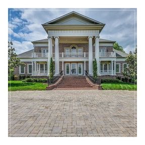1800Columns's tweet photo. A truly #elegant #home in #Nashville, featuring our #Ionic #columns inside and out.
. . .
#homedesign #interiordesign #building #homebuilding #homeideas #prettyhome https://t.co/7VzCWqzs9Z