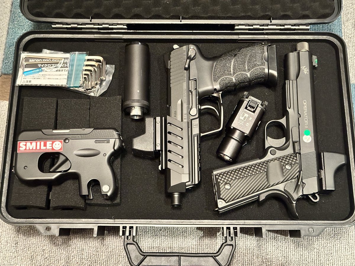 k_v_hosh's tweet photo. ケースに全部入る!
#東京マルイ
#電動HK45
#CURVE
#CARBON8
#NITESHIFT
#安全第一
#初心者9名
#半分でいいから沼れ
#CQBリミテッドさんお世話になります https://t.co/fBf3YocgS9