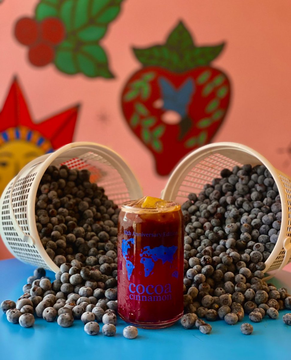 Starting tomorrow (06/27), a seasonal favorite is back: BLUEBERRY TONIC🫐!!! Bahama Bluebs berries, @littlewavescr espresso, tonic, and lemon peel. This drink will only be around for a few weeks, so make sure to give it a try before it's gone 😋