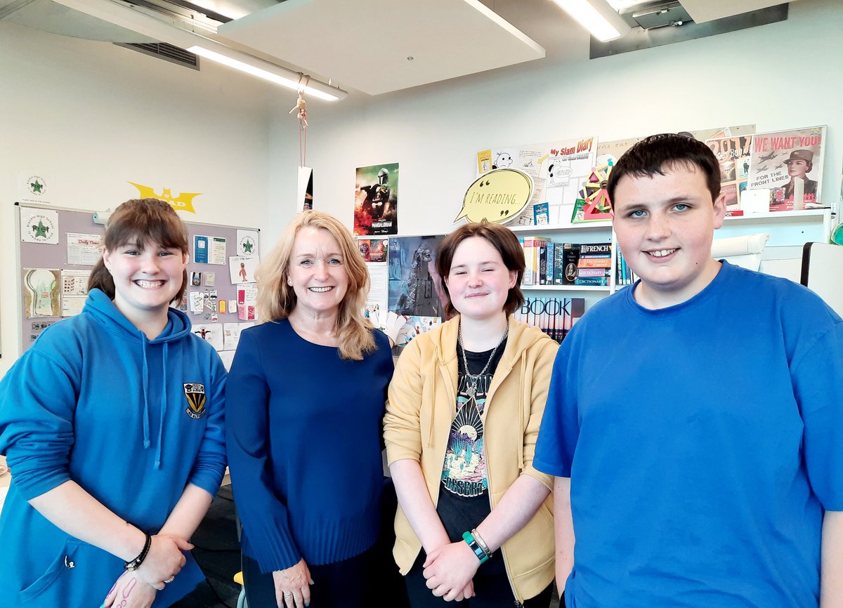 BrechinHighLib's tweet image. Fabulous interview with our Head of Education, @KellyMc38181813 for the Reading Ambassadors' Prêt Radio podcast this afternoon. Hugely enjoyable booky chat about the power of reading.
Dropping soon on YouTube! 🎤
#PretRadio #ReadingAmbassadors #ProudToBeBrechin @AngusCouncil