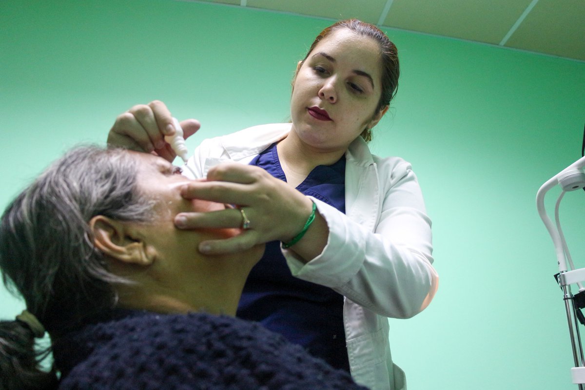 ¡Jornadas quirúrgicas para pacientes con patologías oftalmológicas en Zulia!

Trabajamos por el bienestar del magisterio. Junto al Ipasme y Misión Milagro, en el Hospital Madre Rafols, Maracaibo, atendimos a 2003 pacientes en las siguientes especialidades: 👇🏼

#LoQueDigaNico