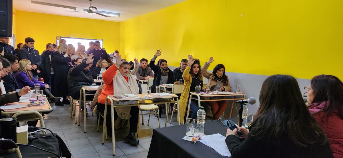 Tras la aprobación d los dictámenes en Conjunto d Cultura, Educación, Turismo y Deporte y Comisión de Legislación, se aprobó la Ordenanza 6471 declarando d Interés Municipal y Cultural al proyecto d la Banda Infanto-Juvenil de la esc San Francisco De Asís “80 años de inspiración”