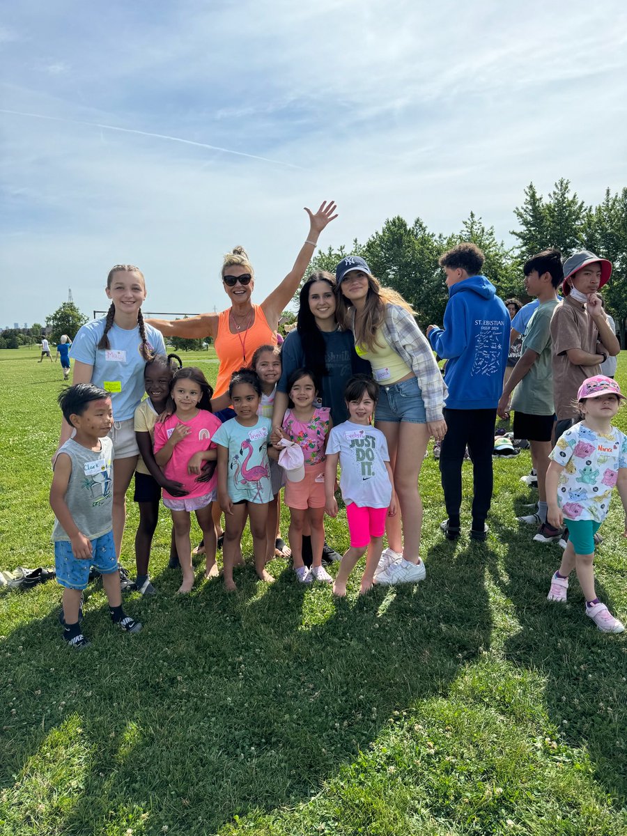 SebastianDPCDSB's tweet photo. ⁦@SebastianDPCDSB⁩ fun day 2024 💛🌟💙 ⁦@DPCDSBSchools⁩ ⁦@DPwellness4all⁩ https://t.co/NC7davRAoZ
