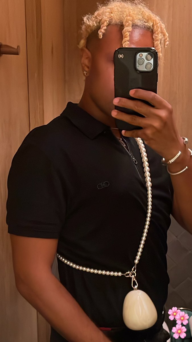 SpeedRacer_Coco's tweet photo. Mirror Flexxxx🌸 https://t.co/PcPuMCC3ZW
