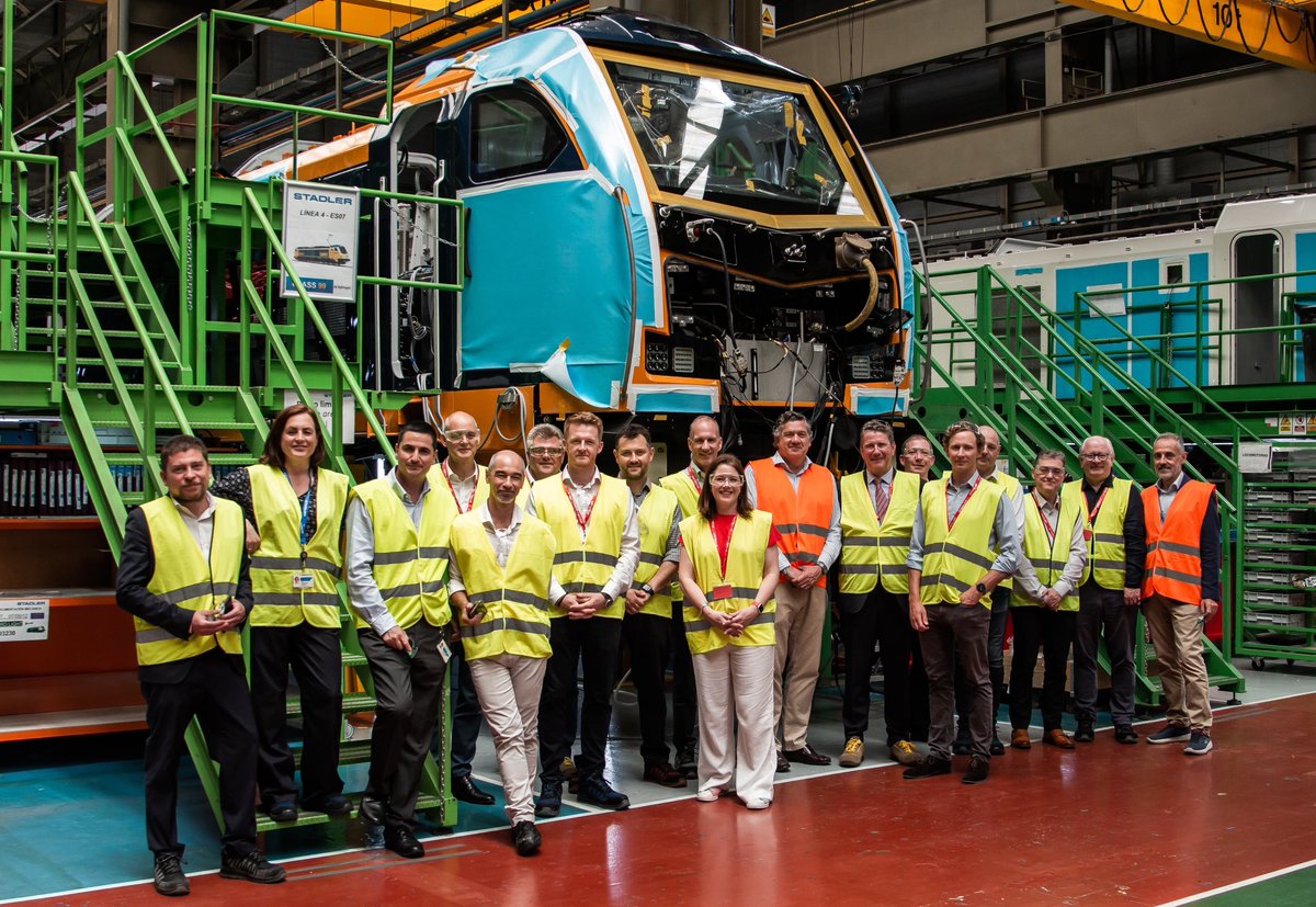 Update on our Class 99!

Last week, our owners Infracapital and John Smith headed to Stadler in Valencia to see the progress on our game changing Class 99, the UK’s first bi-mode heavy haul locomotives… (1/3)