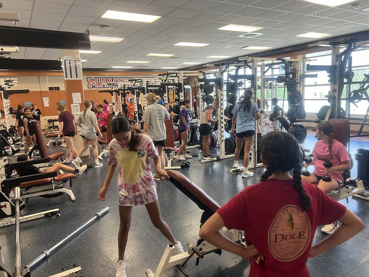 Madison Volleyball tweet media