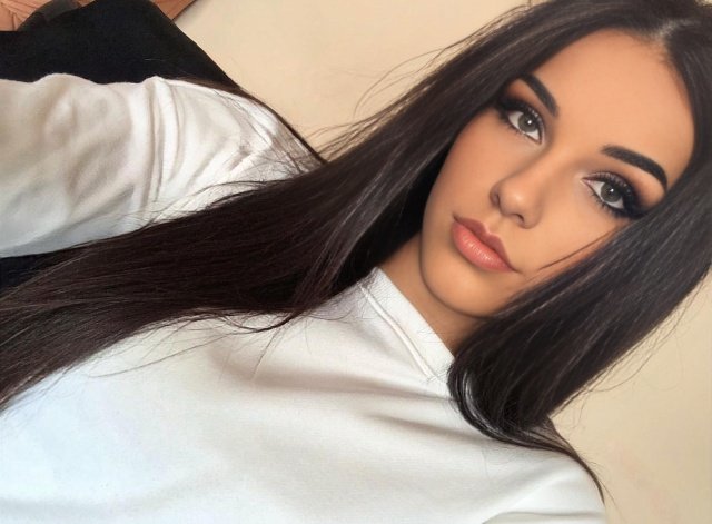 guckguck meine lieben. 💋💕
Was schenkt ihr euren Müttern morgen zu Muttertag? 🤔