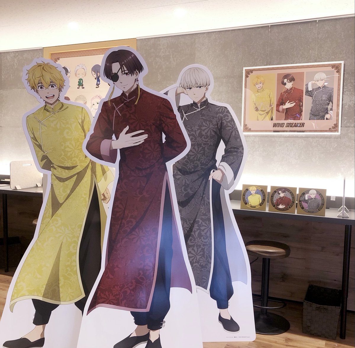 น้องสาเหมือนเปนแมวน้อยท่ามกลางไททั่น