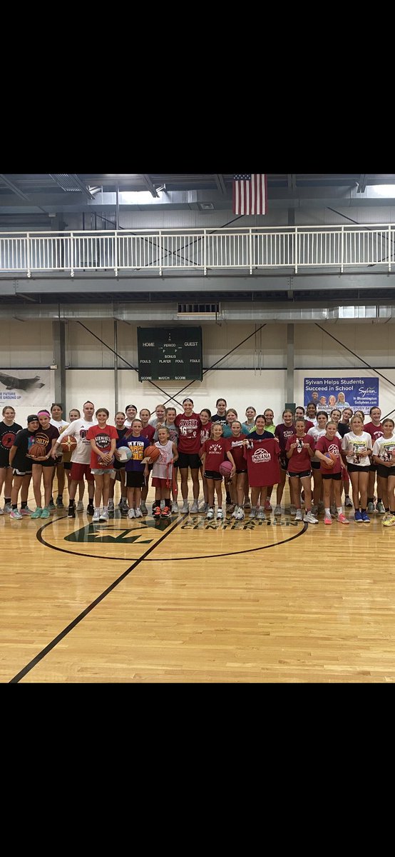 Lvillesouthpaw's tweet photo. The @sara_scalia14 Shooting Clinic was a major success this past Sunday! All of the girls worked hard, had fun and got in purposeful shots!! https://t.co/OSygcRHQhA