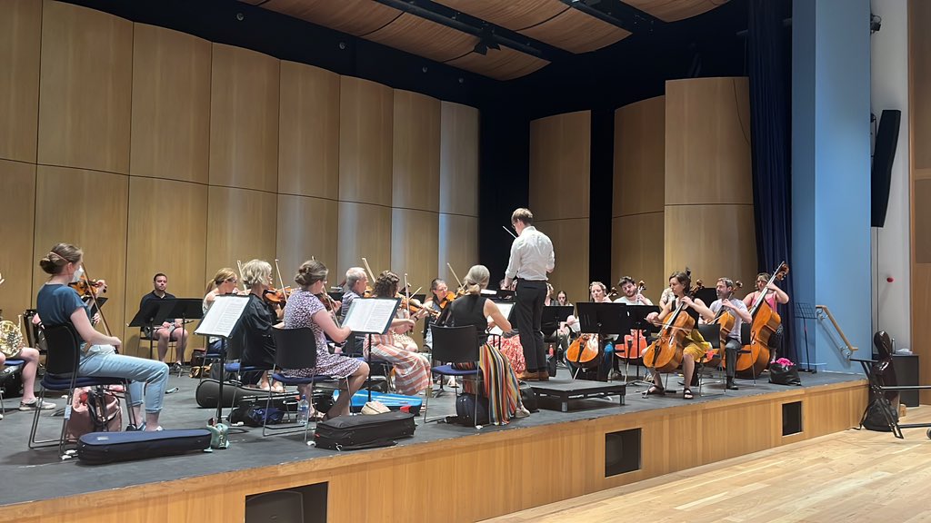 Stuart Thompson tweet media