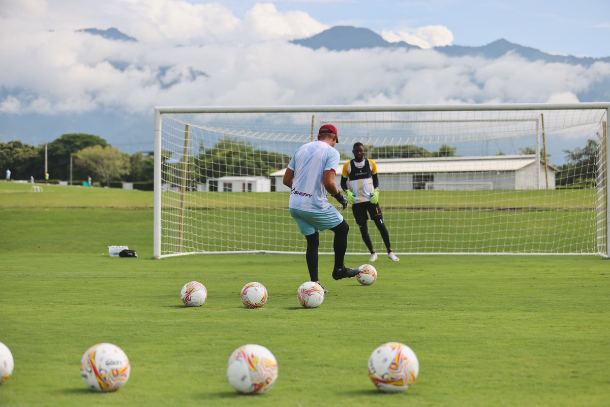 Avanza nuestra pretemporada en sesiones de mañana y tarde. 

¡VAMOS TOLIMA!  👊🏾