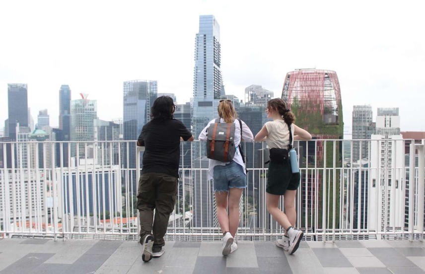 #HuskersAbroad ✈️ Students from colleges across campus recently returned from a trip abroad to explore and learn about Singaporean culture, from taking a cooking class to hearing from a wildlife preservation nonprofit and more. 

📷: <a href="/UNLCAST/">CAST</a>