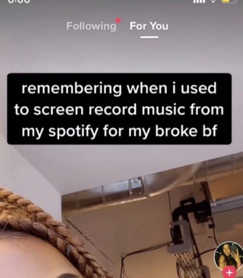 ferupity's tweet image. This is the brokest shit I’ve ever seen 😭