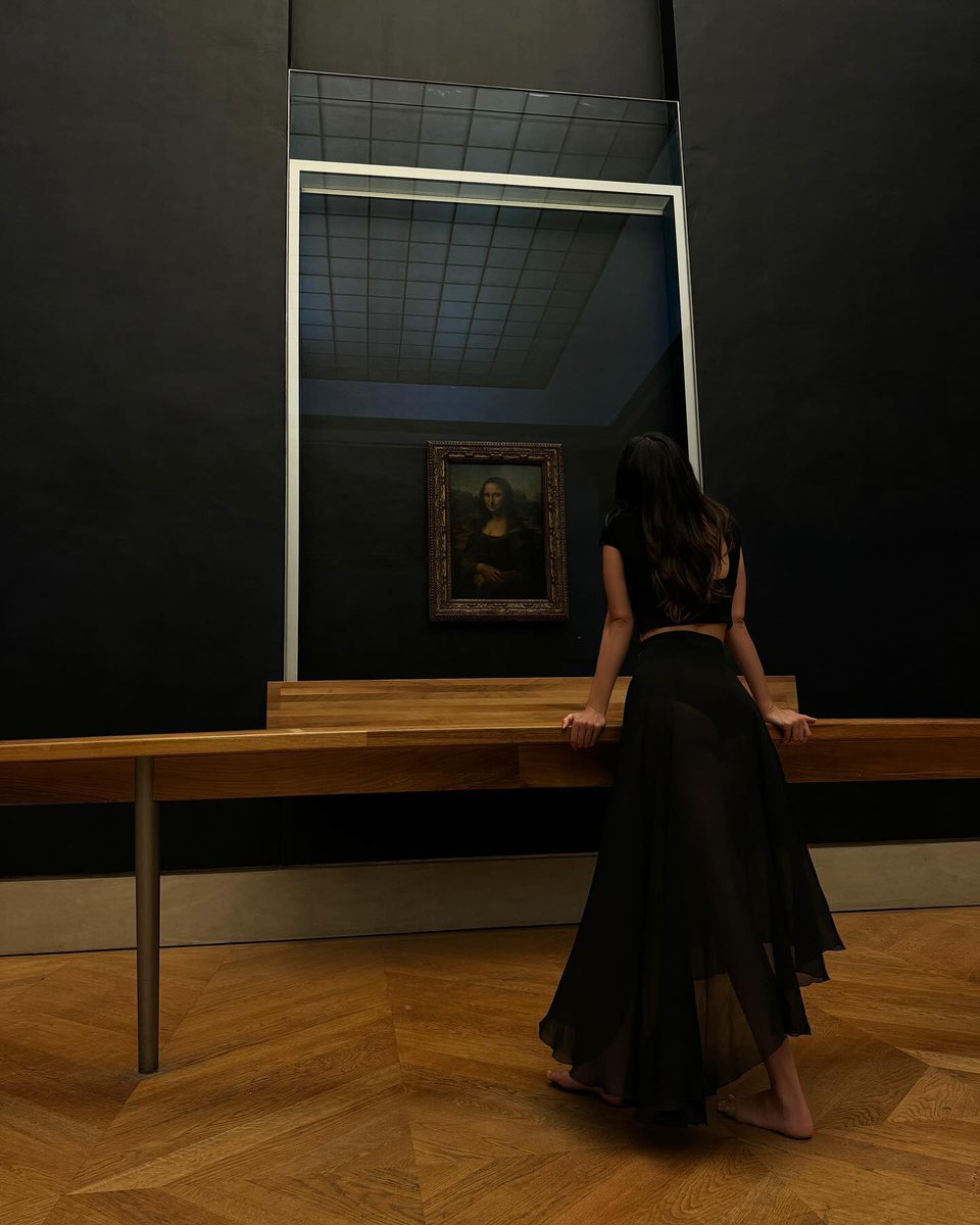 Kendall Jenner had a private date with Bad Bunny at the Louvre in Paris