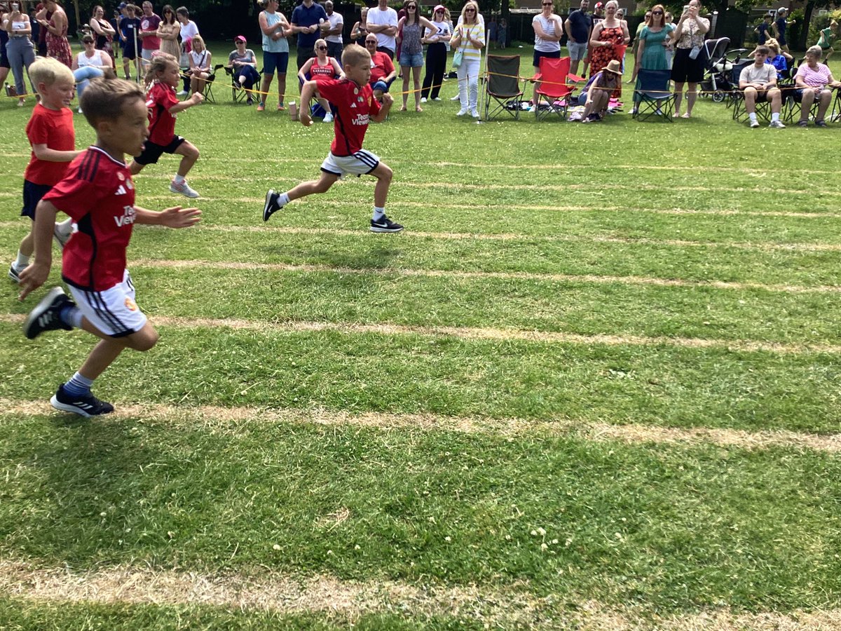 Mrs Wills tweet media