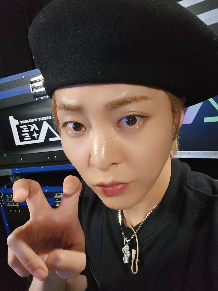 XIUMIN_official tweet media