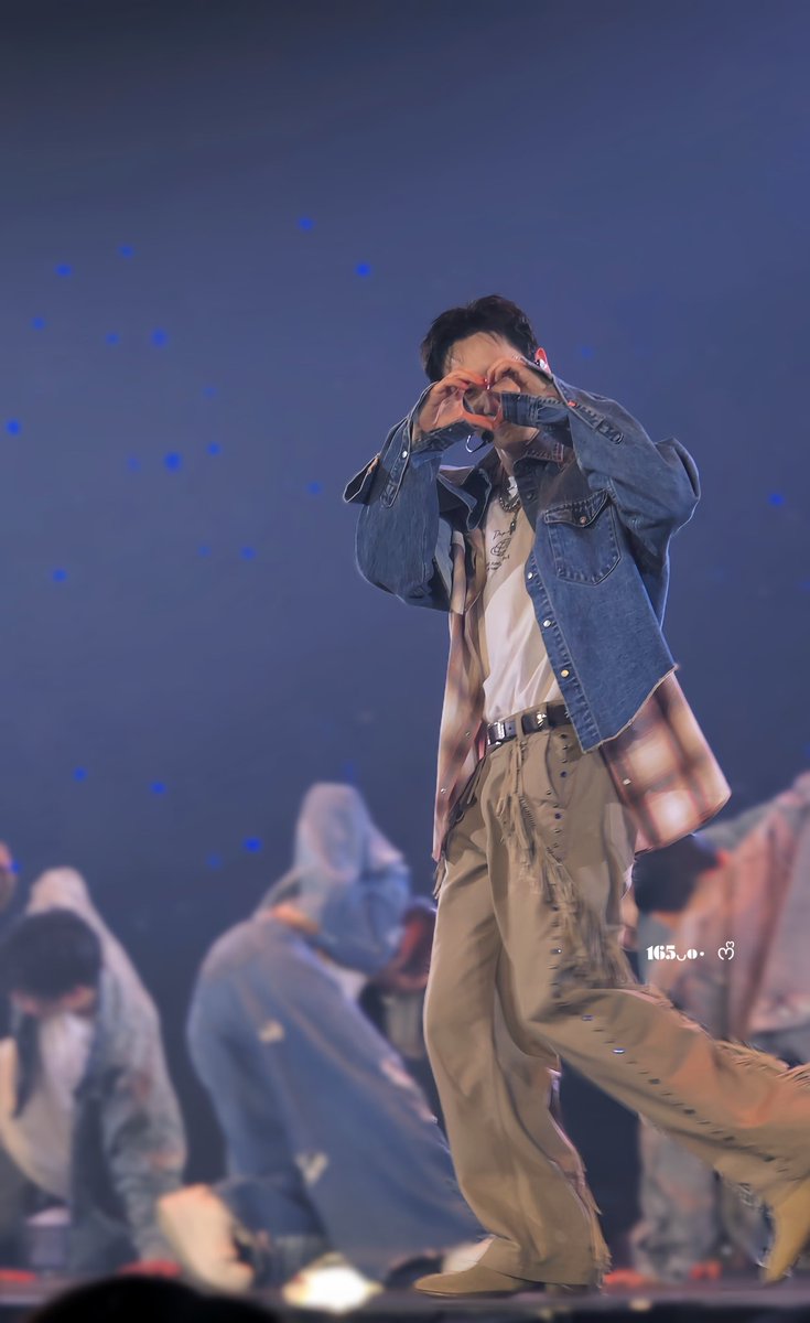 💙

#SUPERJUNIOR 
#SUPERJUNIOR_DnE 
#EUNHYUK 
#leehyukjae
#李赫宰 #银赫 
#이혁재 #은혁 
#ODE #神户 #日巡