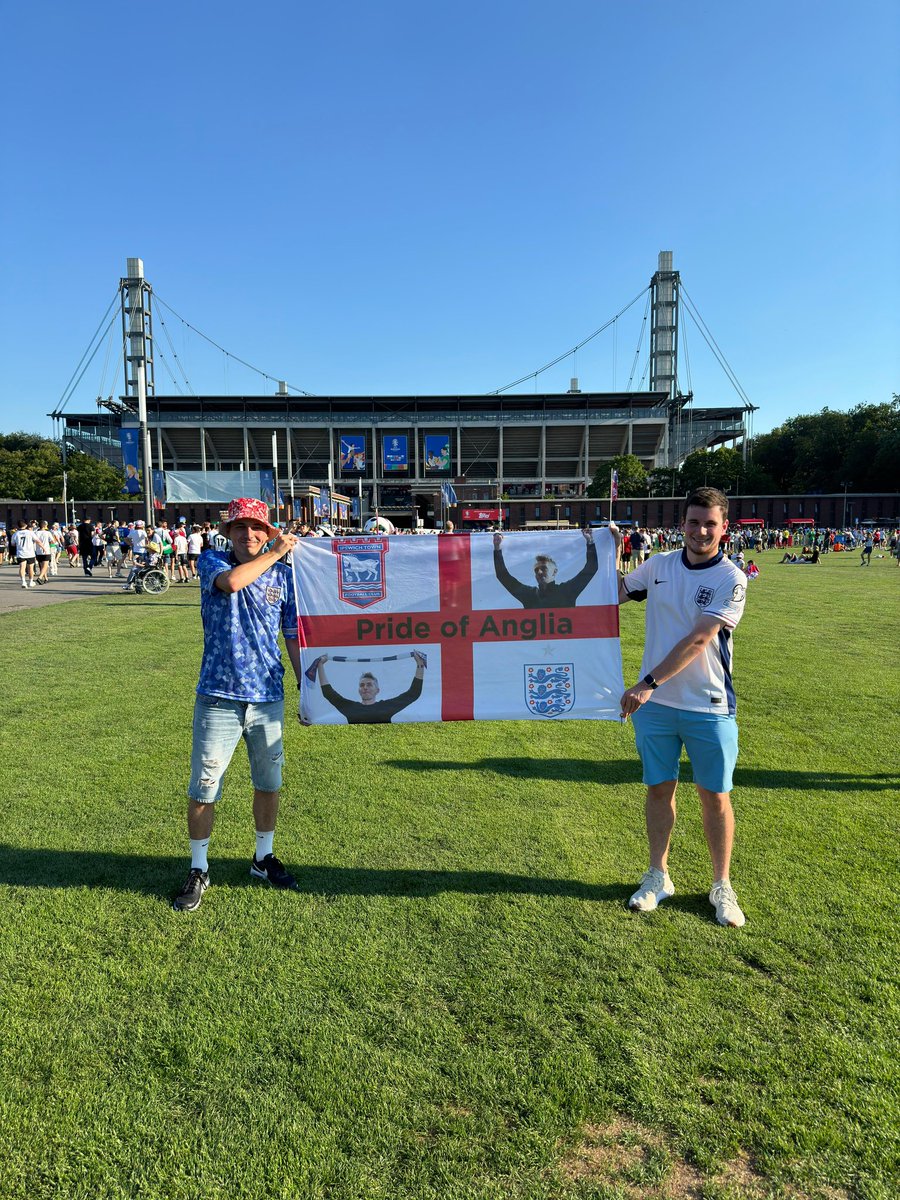 Ryan Middleton tweet media