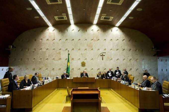 canabisbrasil's tweet photo. 🚨 ATUALIZAÇÃO: STF decide nesta quarta qual quantidade de maconha será considerada como de uso pessoal, a quantidade esta entre 40 e 60 gramas por usuário.

#DescriminalizaSTF https://t.co/OQqIgeLc4m