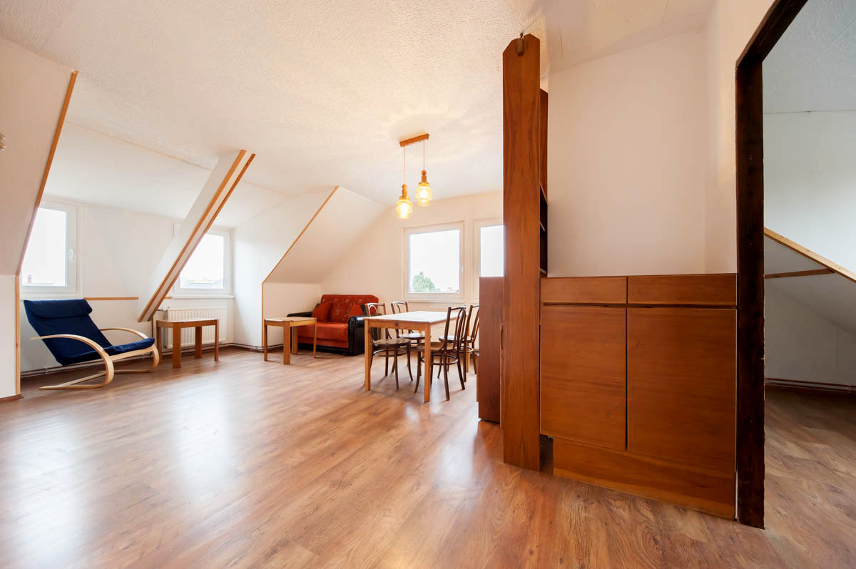 jaroslavvrba's tweet photo. ⭐ Pronájem podkrovního bytu 3+kk, 74 m² + 32 m² terasa
❄️ klimatizace
🪑zařízený i nezařízený
🌳 klidná lokalita
⌛ ihned k dispozici
🔗https://t.co/F1FNnZMfhV https://t.co/HQFkAhHUAQ