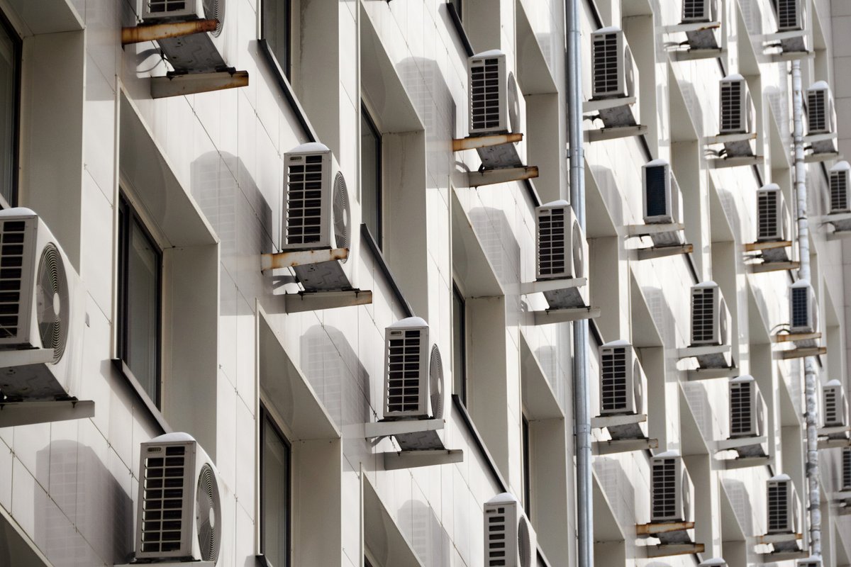 Le GIEC anticipe dans son rapport de 2022 l’augmentation de la durée, de l’intensité et de la fréquence des vagues de chaleur. 
Découvrez le nouvel Avis de l’<a href="/ademe/">ADEME</a> qui met en avant plusieurs recommandations pour adapter les bâtiments 👉presse.ademe.fr/2024/06/avis-d…