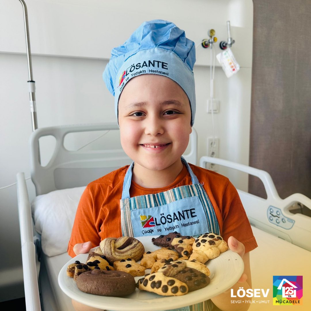 Lösanteli kahramanlarımız sağlıkla tüketebilecekleri malzemelerle birbirinden lezzetli kurabiyeler yaparak hünerlerini sergiledi😋