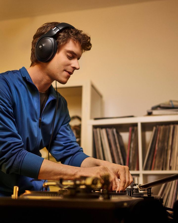 Sennheiser Italy tweet media